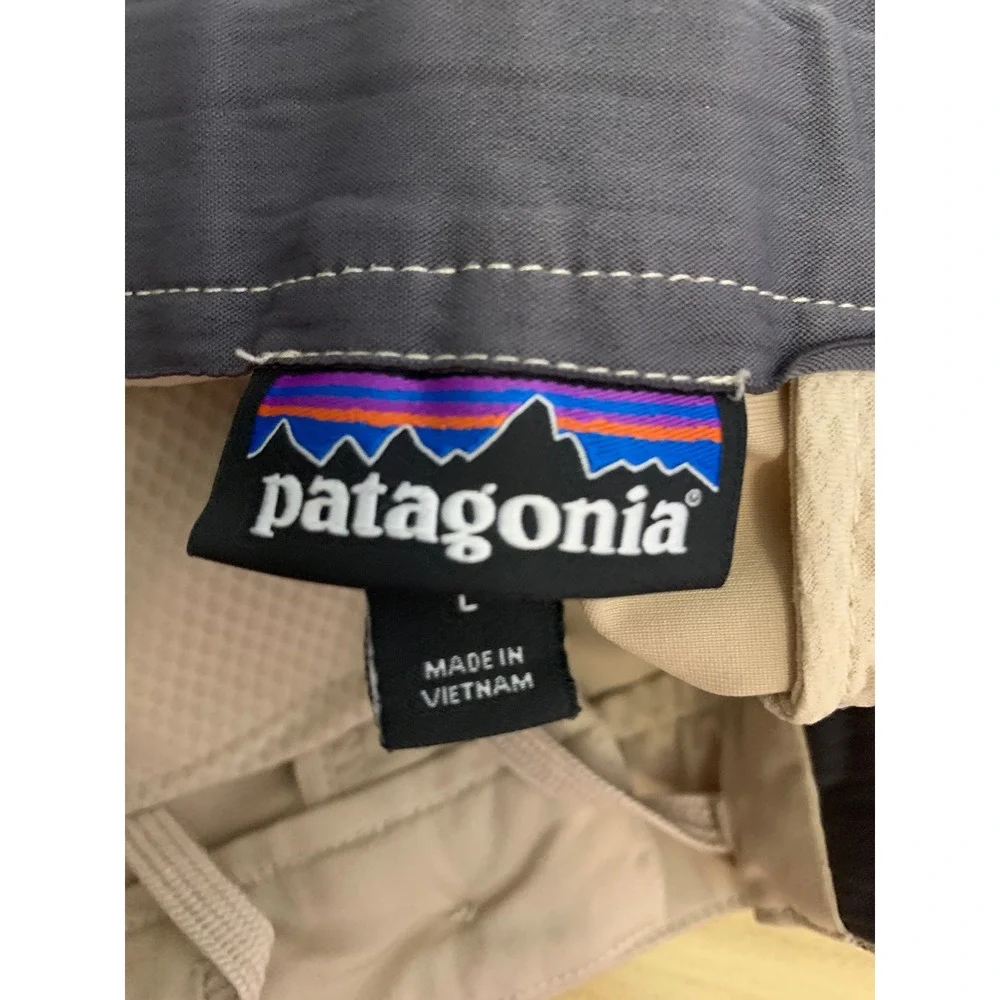 Patagonia Shorts Mens Large Beige Skyline Traveler Hiking Outdoor Performance 8